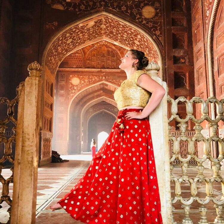 Indischen Hochzeit, indische Tracht, rotes Kleid